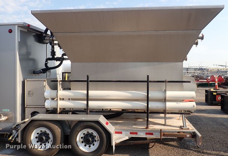 image for item DQ2894 2014 Jensen VS  brine maker trailer