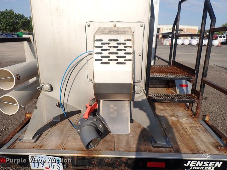image for item DQ2894 2014 Jensen VS  brine maker trailer