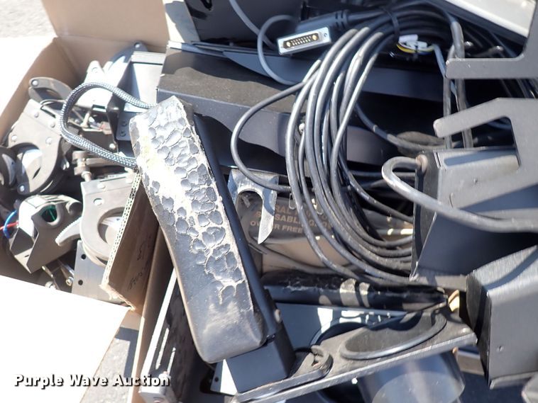 image for item IN9208 Automotive accessories