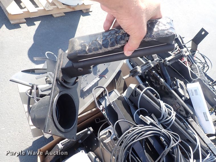 image for item IN9208 Automotive accessories