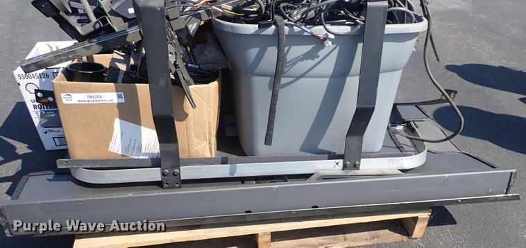 image for item IN9208 Automotive accessories