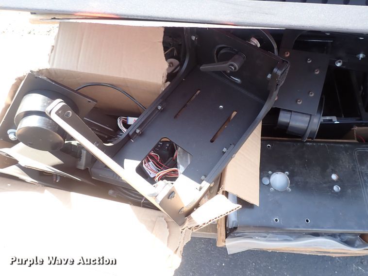 image for item IN9208 Automotive accessories