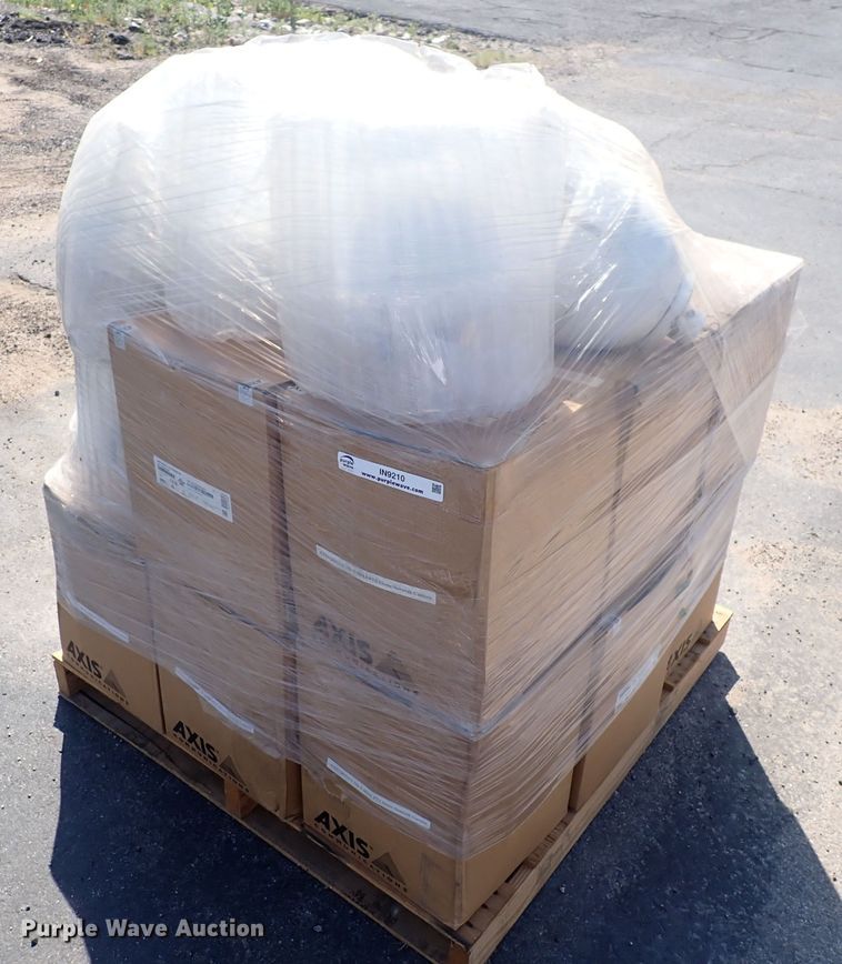 image for item IN9210 Approximately 15 Axis network cameras