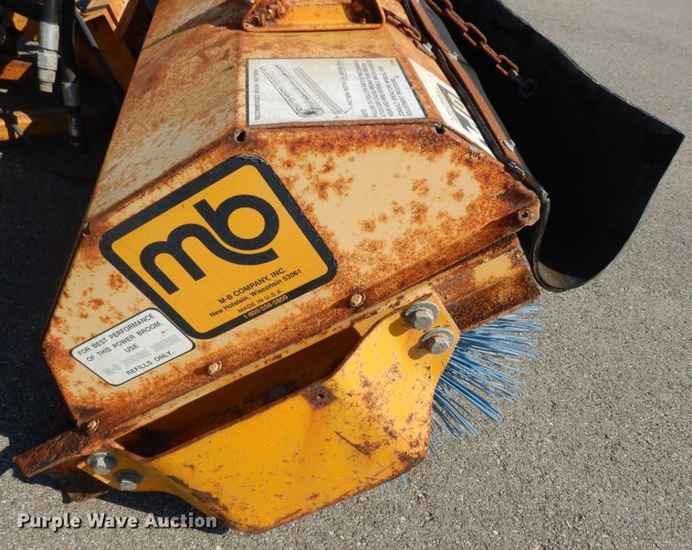 MB 84"W skid steer broom in Topeka, KS Item LR9868 sold Purple Wave