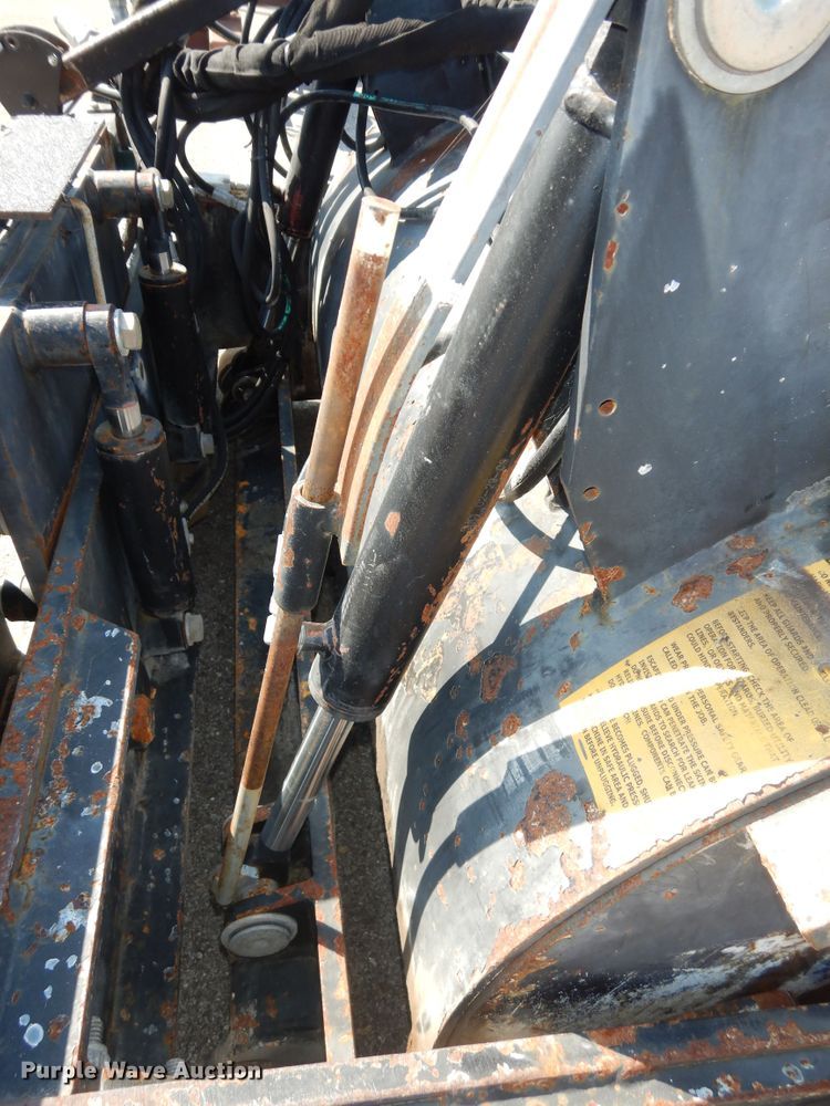 image for item LR9870 Coneqtec Universal APIII 1200  skid steer cold planer