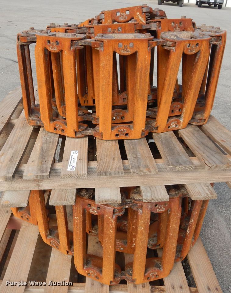 image for item LR9880 Grouser  12"W over the tire tracks