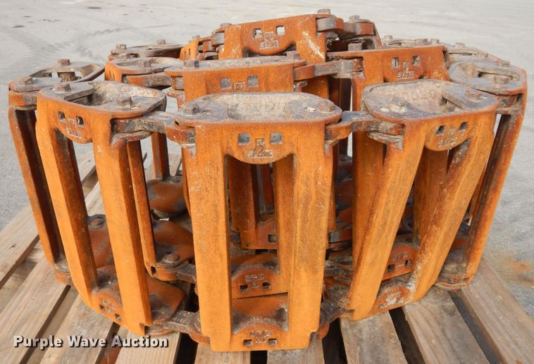 image for item LR9880 Grouser  12"W over the tire tracks