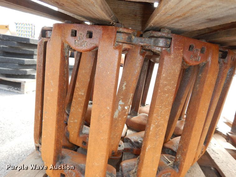 image for item LR9880 Grouser  12"W over the tire tracks