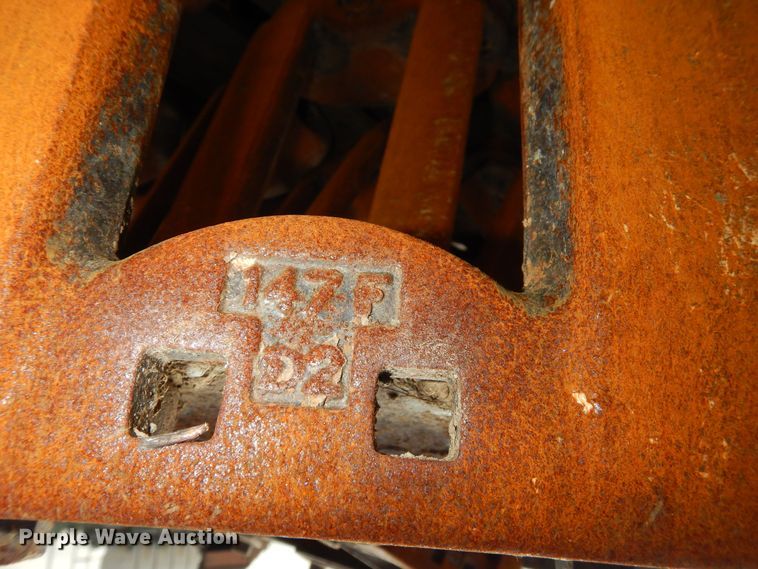 image for item LR9880 Grouser  12"W over the tire tracks