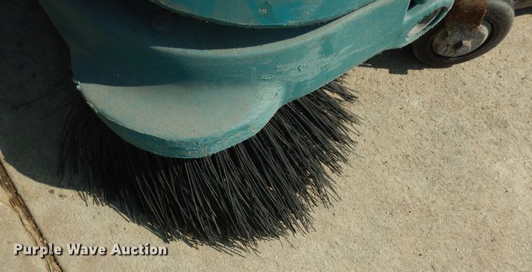 image for item LR9890 (2) Tennant floor sweepers
