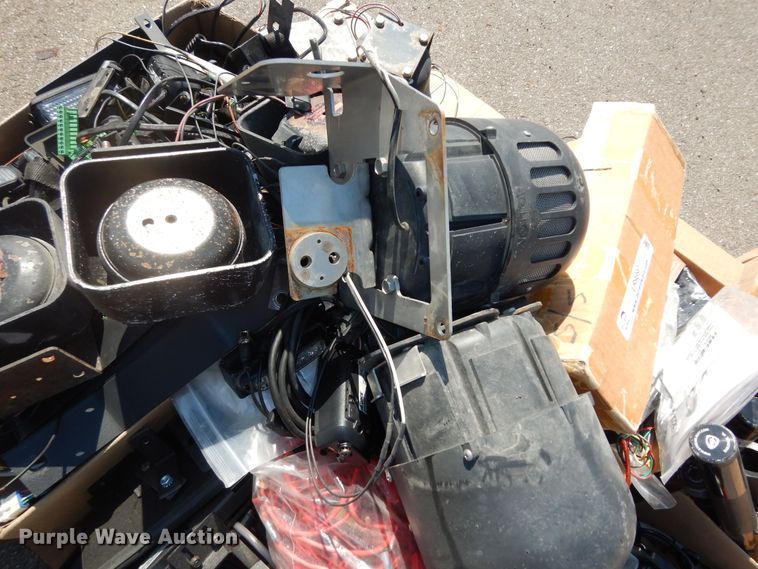 image for item LR9897 Automotive accessories