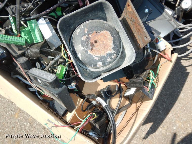 image for item LR9897 Automotive accessories