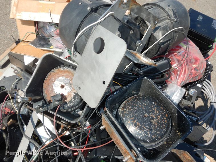 image for item LR9897 Automotive accessories