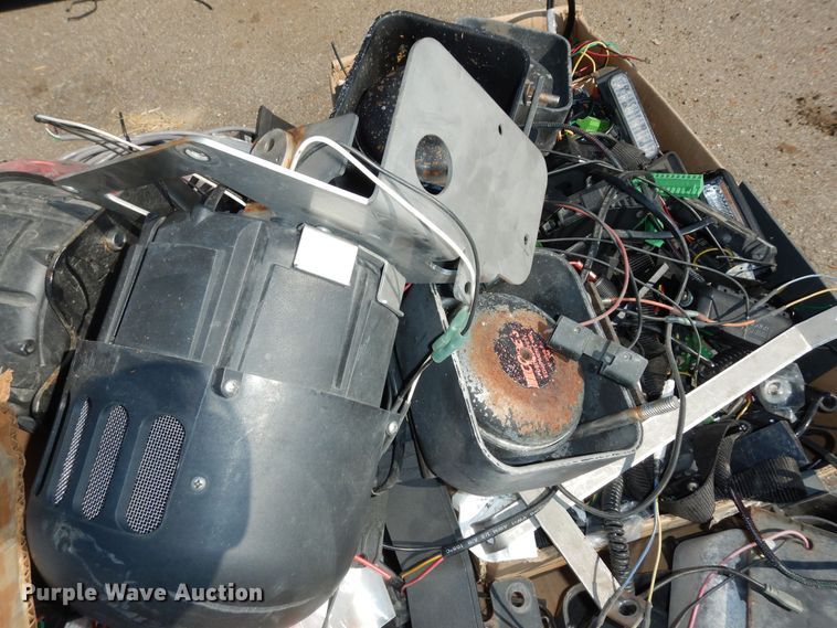 image for item LR9897 Automotive accessories