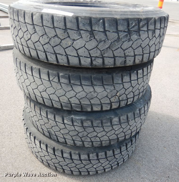 (4) Michelin 11R22.5 tires in Topeka, KS Item LR9898 sold Purple Wave