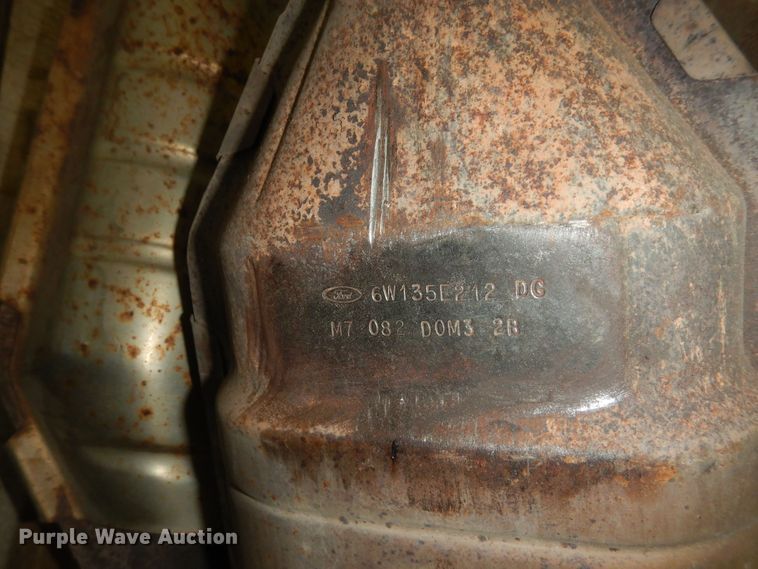 image for item LR9899 Approximately 25 catalytic converters