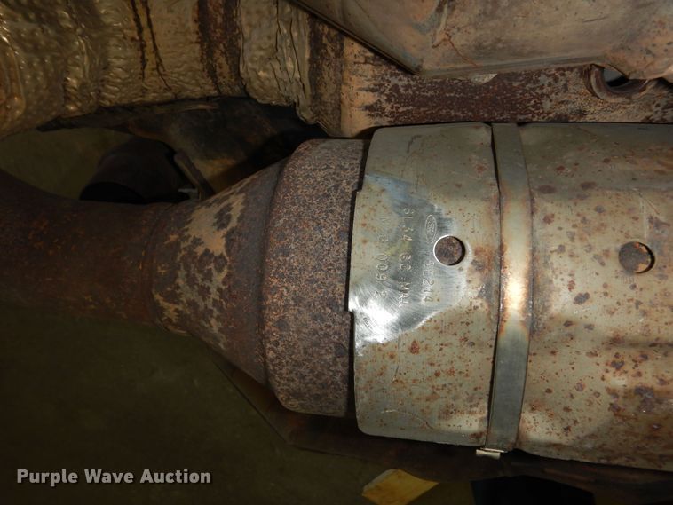 image for item LR9899 Approximately 25 catalytic converters