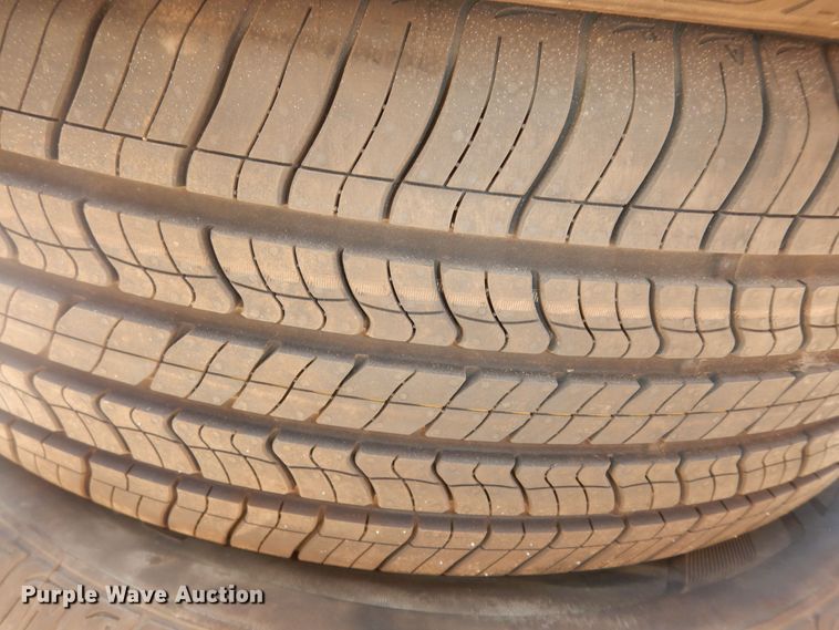 image for item LR9900 (5) Nexen 245/65R18 tires
