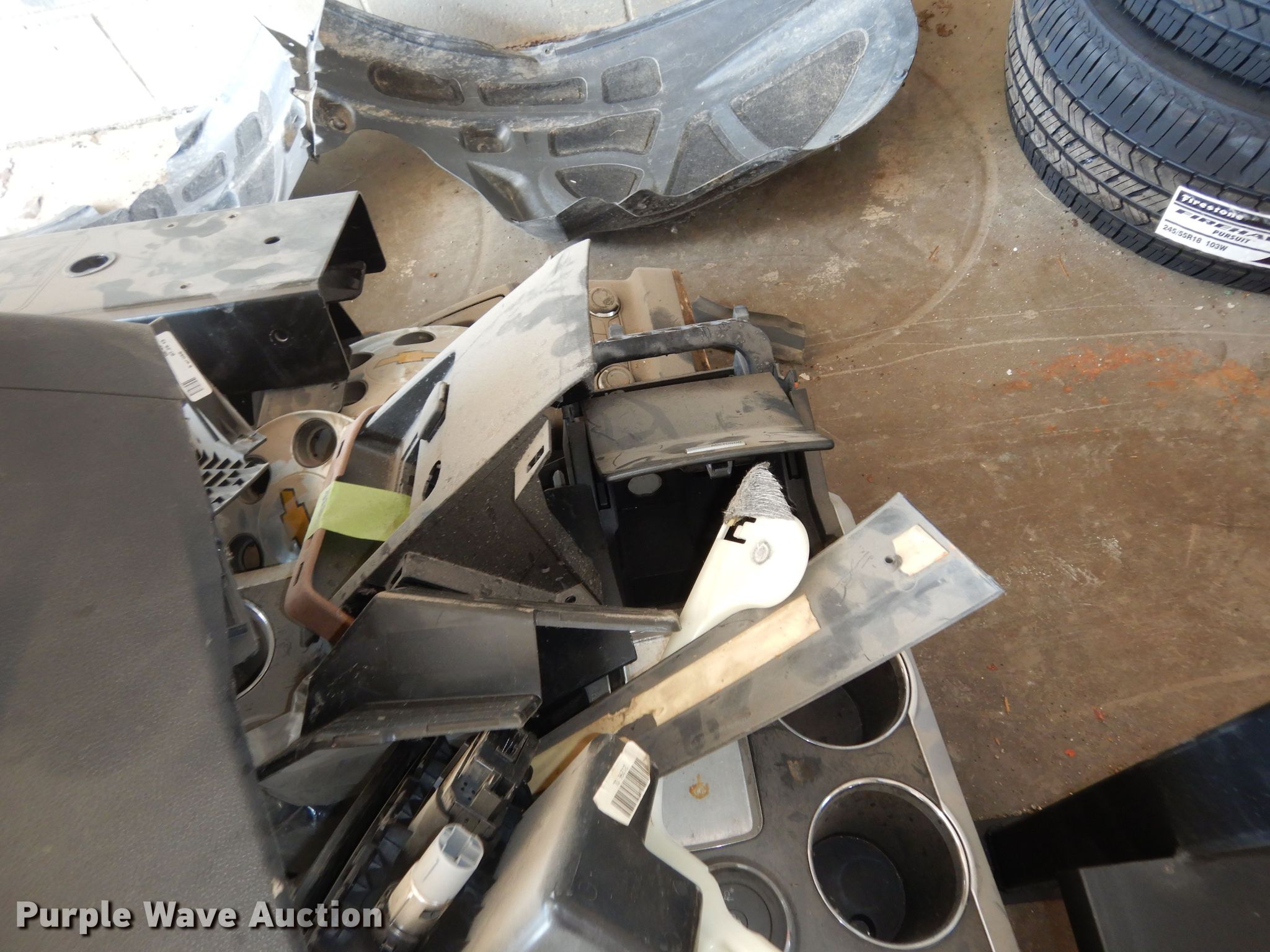 Automotive parts in Topeka, KS Item LR9893 sold Purple Wave