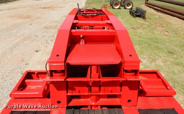 image for item DB7787 2005 Eager Beaver  lowboy equipment trailer