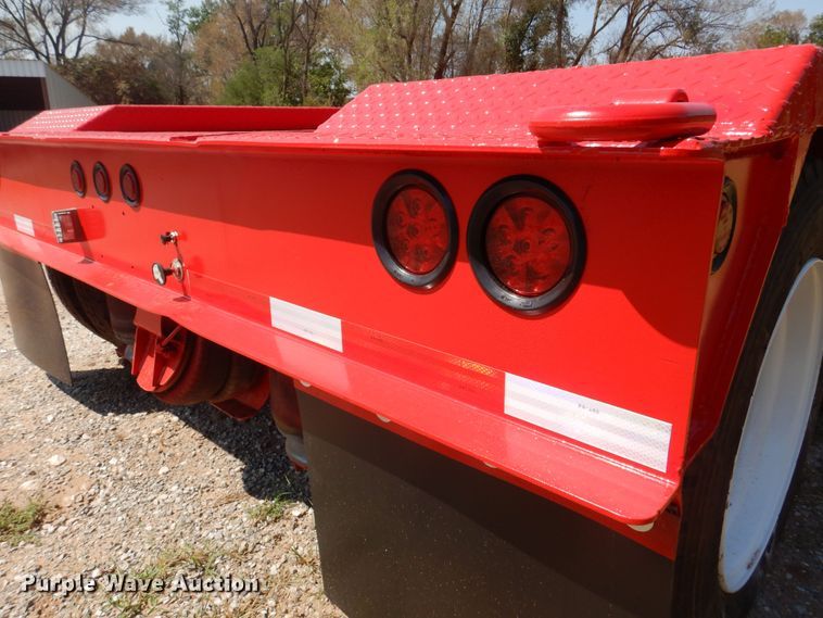 image for item DB7787 2005 Eager Beaver  lowboy equipment trailer