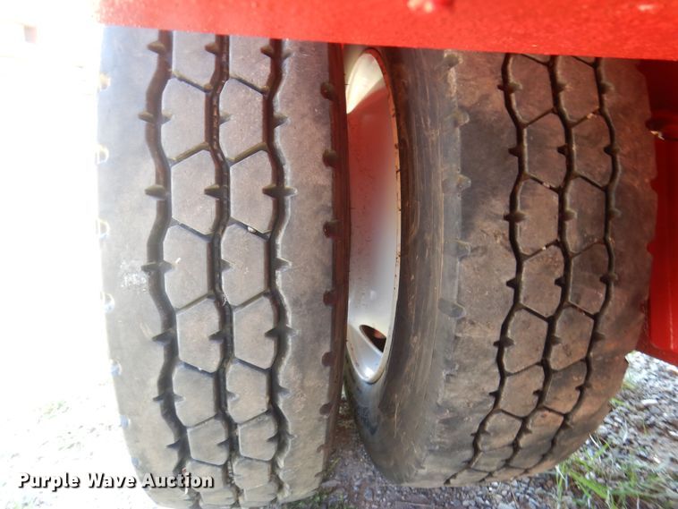 image for item DB7787 2005 Eager Beaver  lowboy equipment trailer