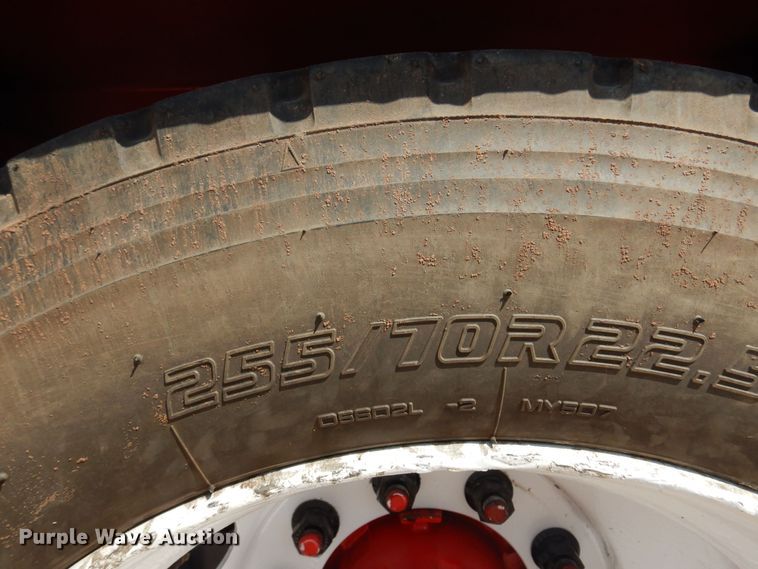 image for item DB7787 2005 Eager Beaver  lowboy equipment trailer