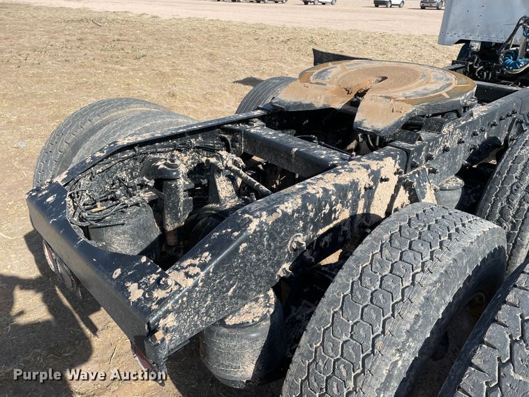 image for item DJ5118 1996 Peterbilt 357  semi truck