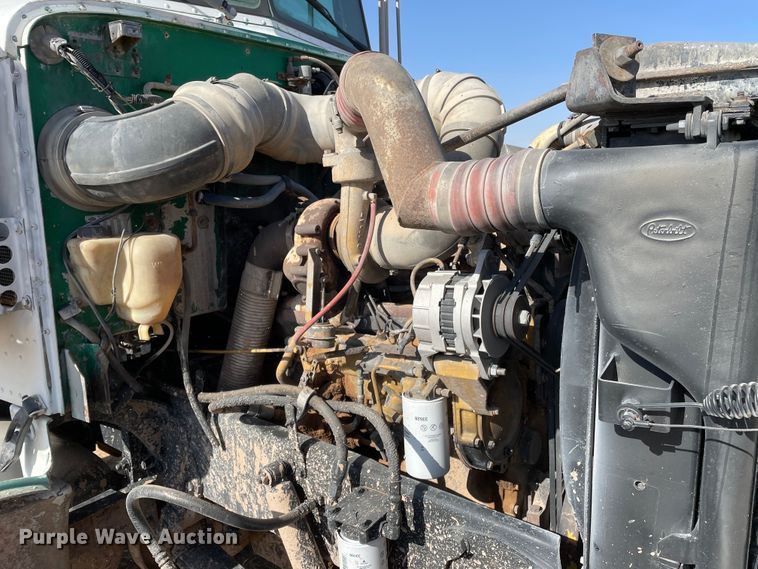 image for item DJ5118 1996 Peterbilt 357  semi truck