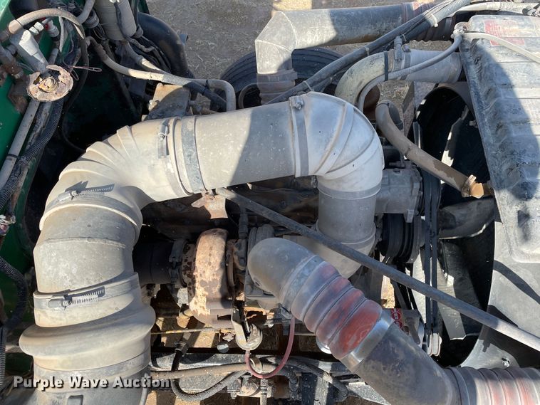 image for item DJ5118 1996 Peterbilt 357  semi truck