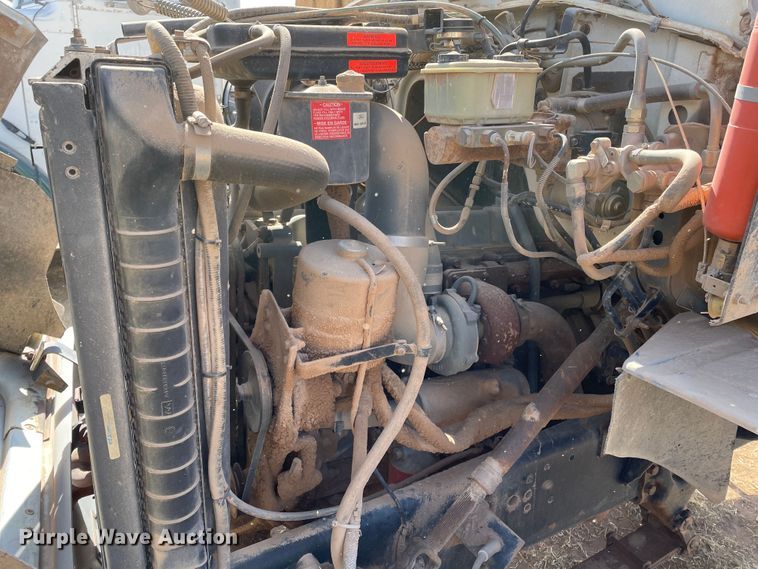 image for item DJ5121 1990 Ford L7000  truck cab and chassis