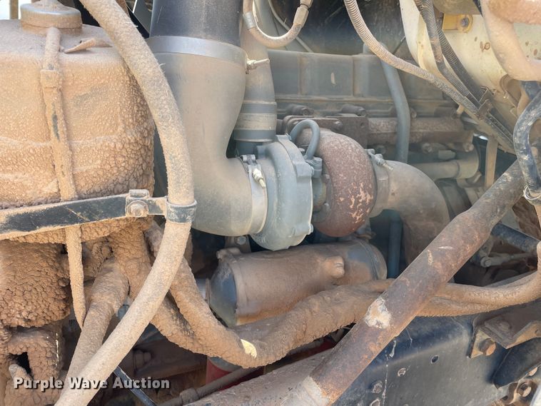 image for item DJ5121 1990 Ford L7000  truck cab and chassis