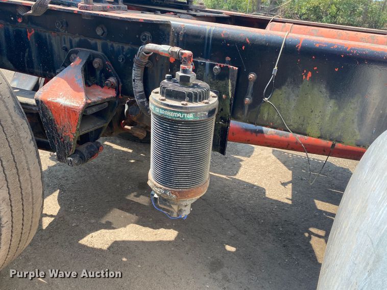 image for item DK6469 1987 Freightliner FLC  semi truck