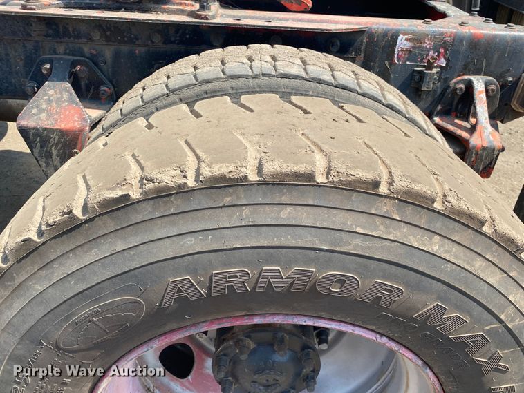 image for item DK6469 1987 Freightliner FLC  semi truck