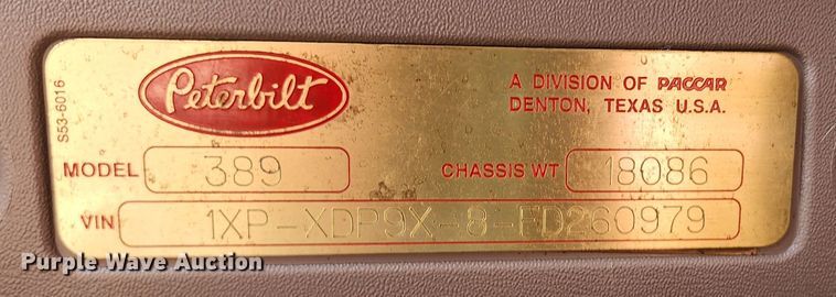 image for item DL6688 2015 Peterbilt 389  semi truck