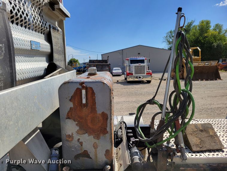 image for item DM2477 1988 Kenworth W900B  semi truck