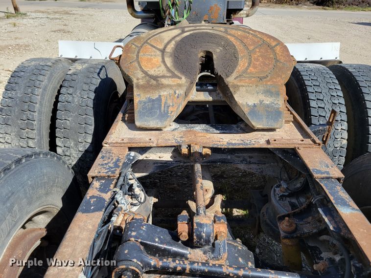 image for item DM2477 1988 Kenworth W900B  semi truck