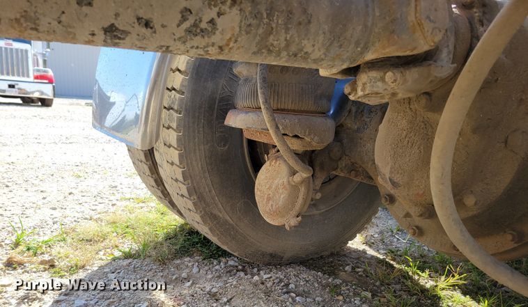 image for item DM2477 1988 Kenworth W900B  semi truck