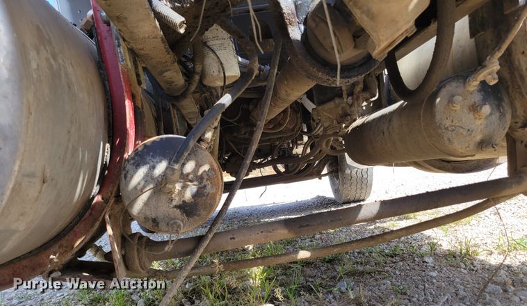 image for item DM2477 1988 Kenworth W900B  semi truck