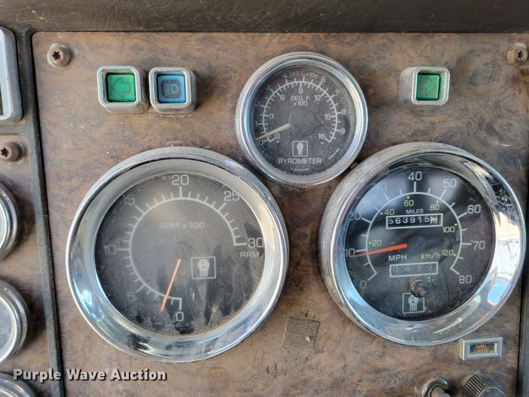 image for item DM2477 1988 Kenworth W900B  semi truck