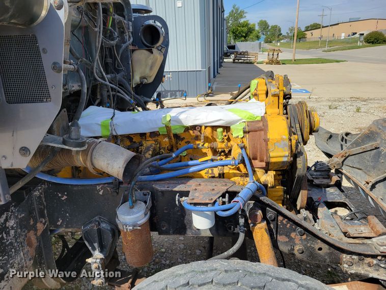 image for item DM2477 1988 Kenworth W900B  semi truck