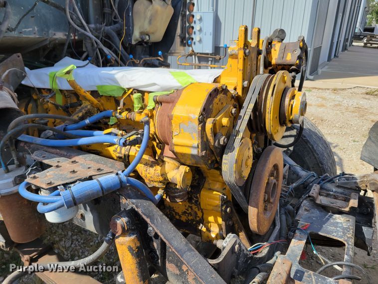 image for item DM2477 1988 Kenworth W900B  semi truck