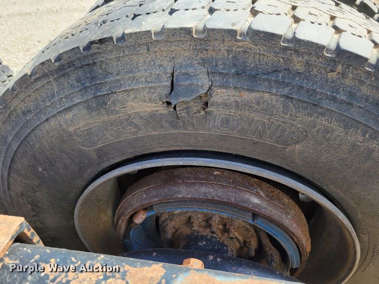 image for item DM2477 1988 Kenworth W900B  semi truck