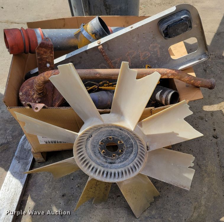 image for item DM2477 1988 Kenworth W900B  semi truck