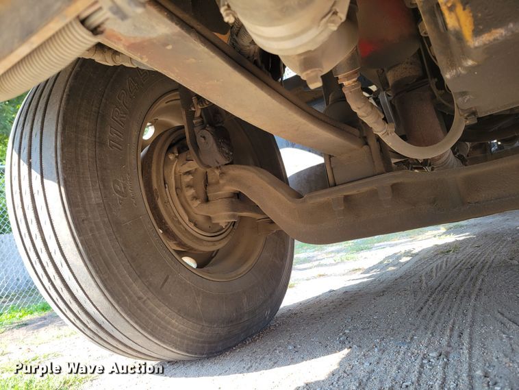 image for item DM8031 2001 Kenworth T800  semi truck