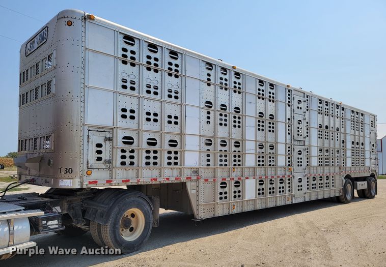 image for item DM8040 2002 Wilson PSDCL-311  livestock trailer