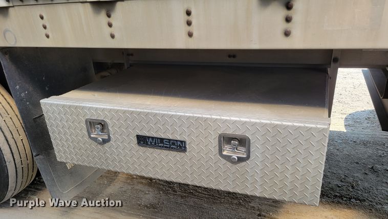 image for item DM8040 2002 Wilson PSDCL-311  livestock trailer