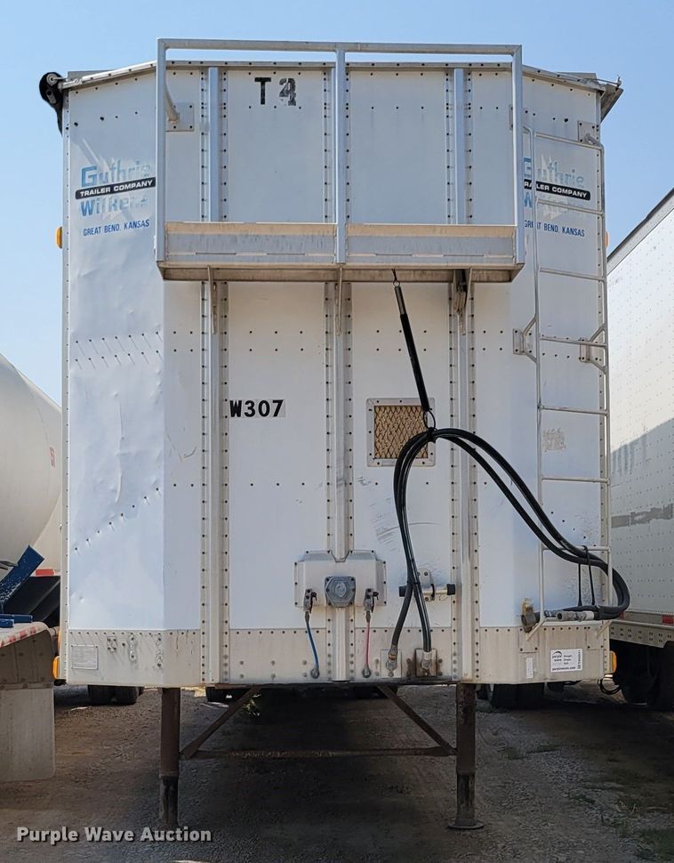 image for item DM8041 2002 Guthrie Wilkins TR  walking floor trailer