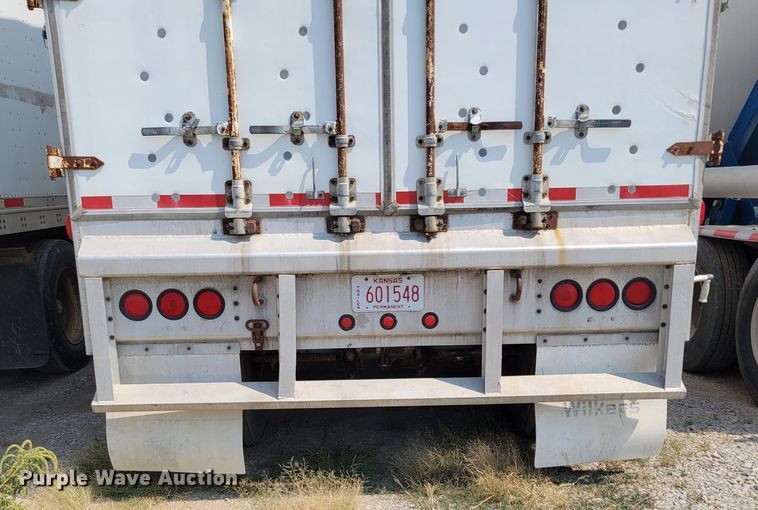 image for item DM8041 2002 Guthrie Wilkins TR  walking floor trailer