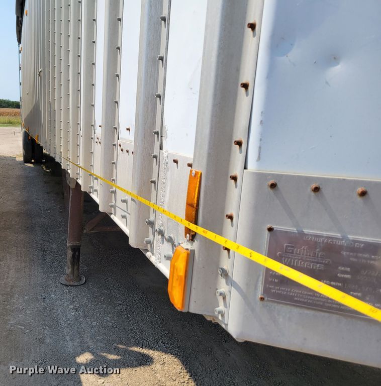 image for item DM8041 2002 Guthrie Wilkins TR  walking floor trailer